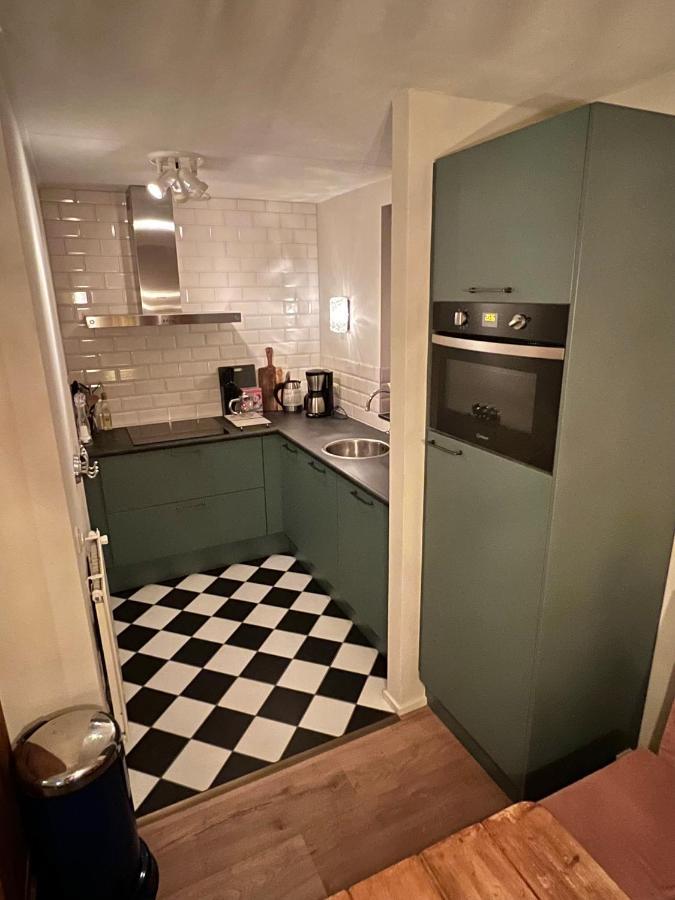 Supergezellig Vakantiehuis Met Hele Grote Tuin Bij Nijmegen Ewijk Kültér fotó