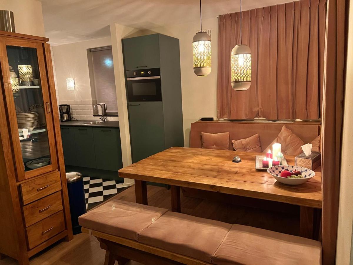 Supergezellig Vakantiehuis Met Hele Grote Tuin Bij Nijmegen Ewijk Kültér fotó