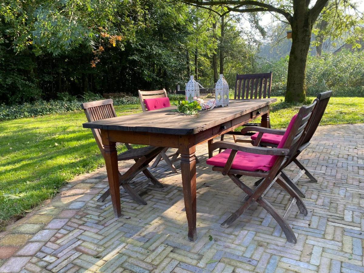 Supergezellig Vakantiehuis Met Hele Grote Tuin Bij Nijmegen Ewijk Kültér fotó