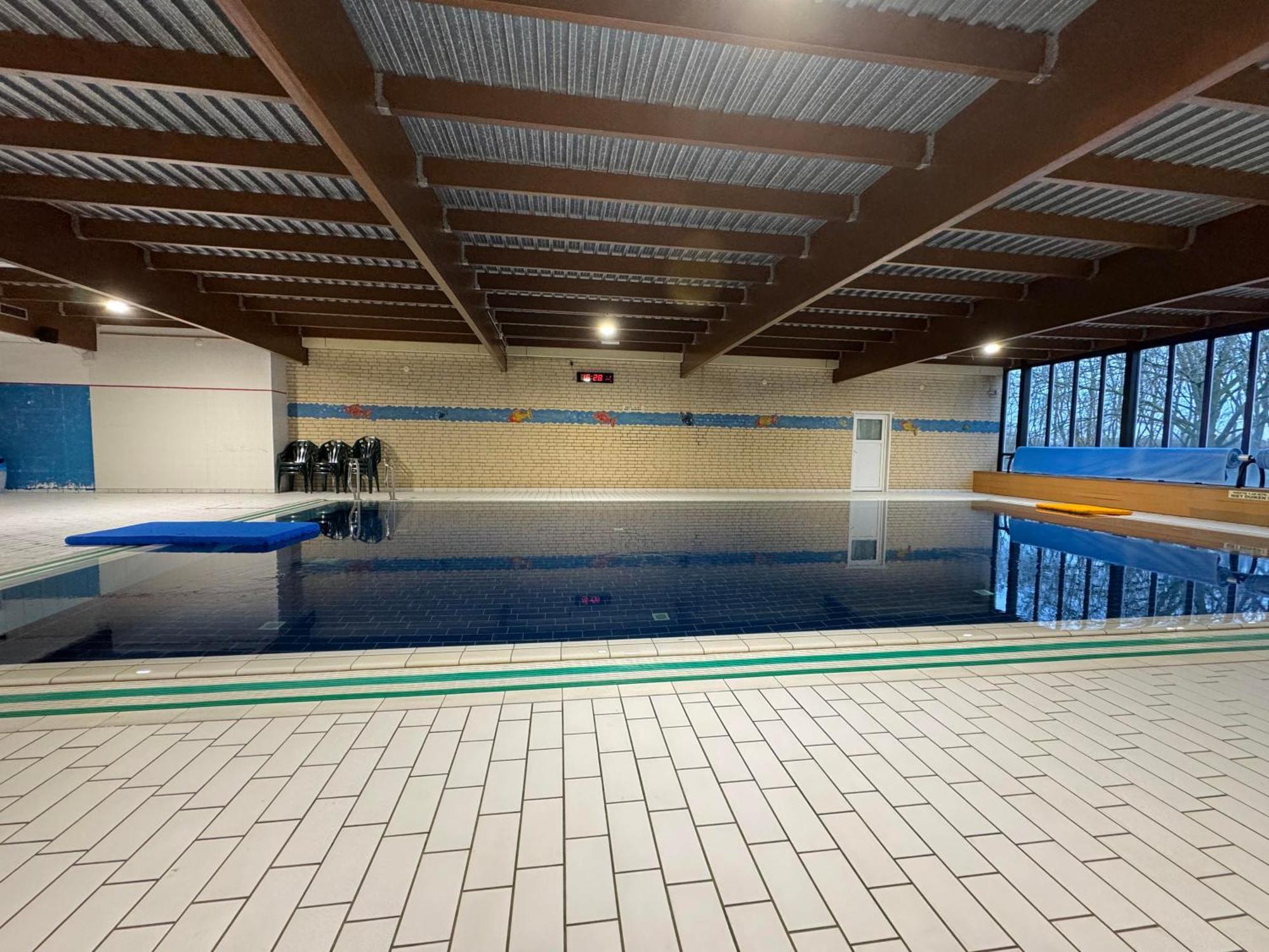 Supergezellig Vakantiehuis Met Hele Grote Tuin Bij Nijmegen Ewijk Kültér fotó
