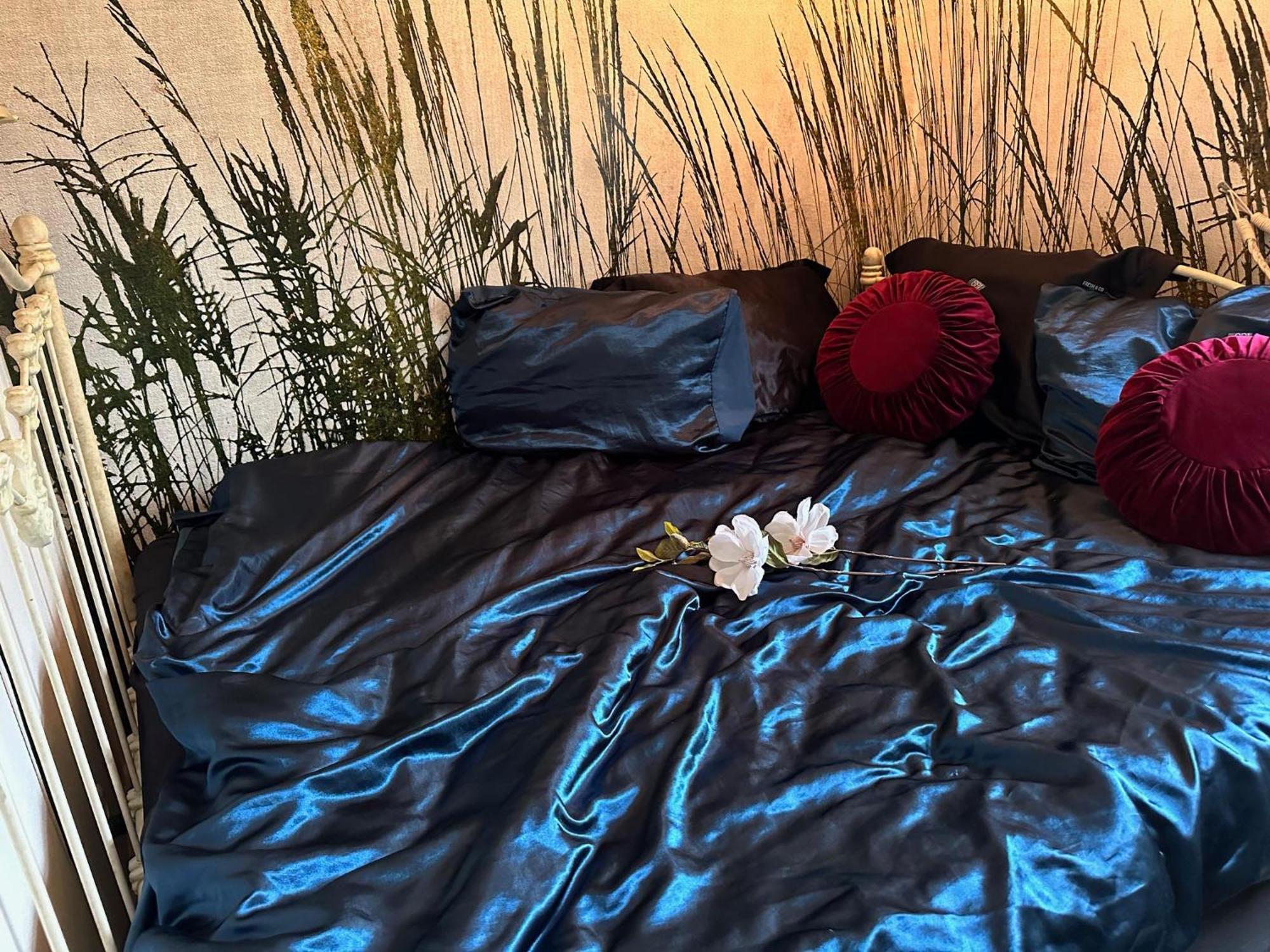 Supergezellig Vakantiehuis Met Hele Grote Tuin Bij Nijmegen Ewijk Kültér fotó